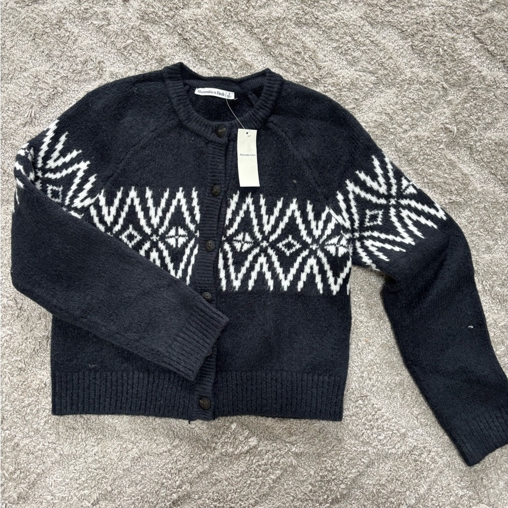 Abercrombie & Fitch Black and White Cardigan Sweater